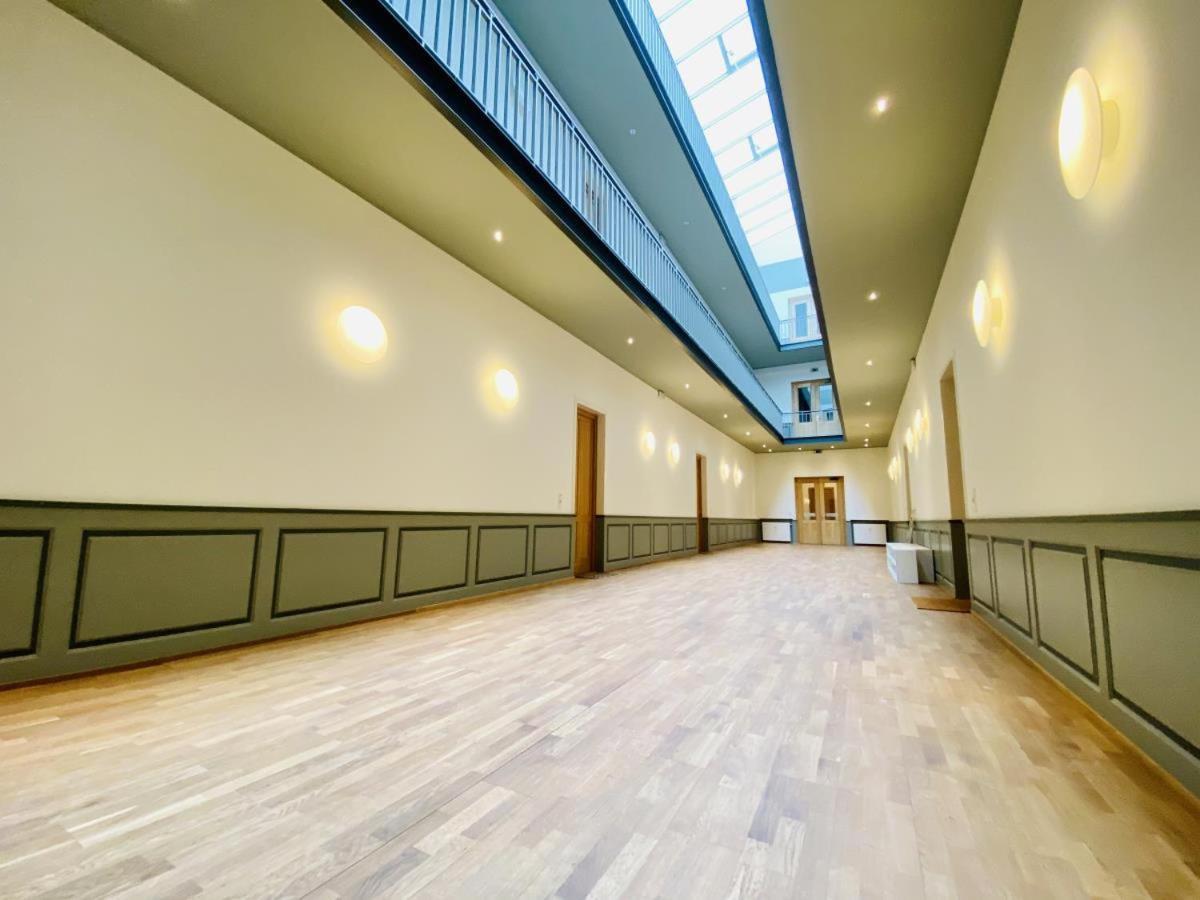 Berringer, Leuchtfeuer, Direkt An Der Promenade *